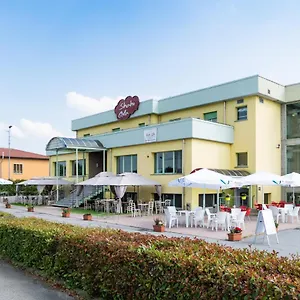https://hotel-nuvole.it-lombardy.com